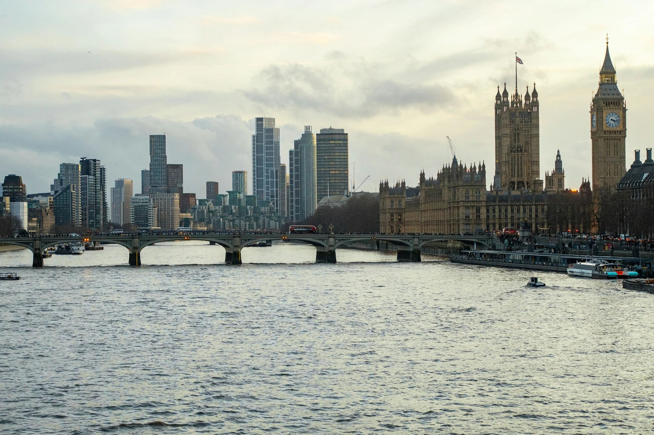 英国伦敦 · 泰晤士河与大本钟