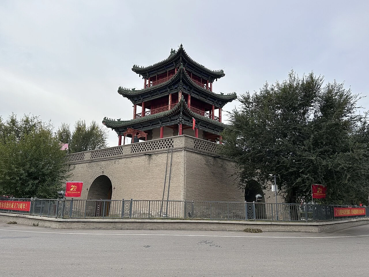 惠远古城钟鼓楼
