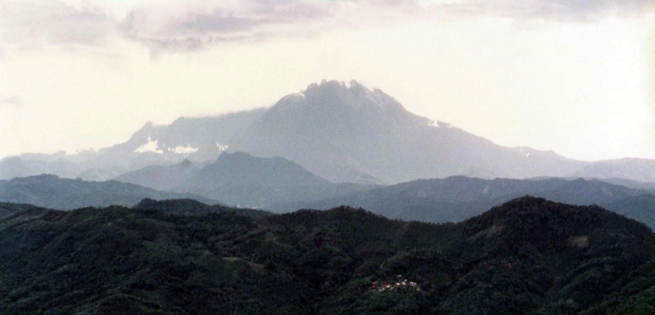 神山公园山麓远景